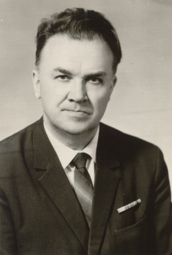 Мен купедегі кондуктордың көжесін жаладым